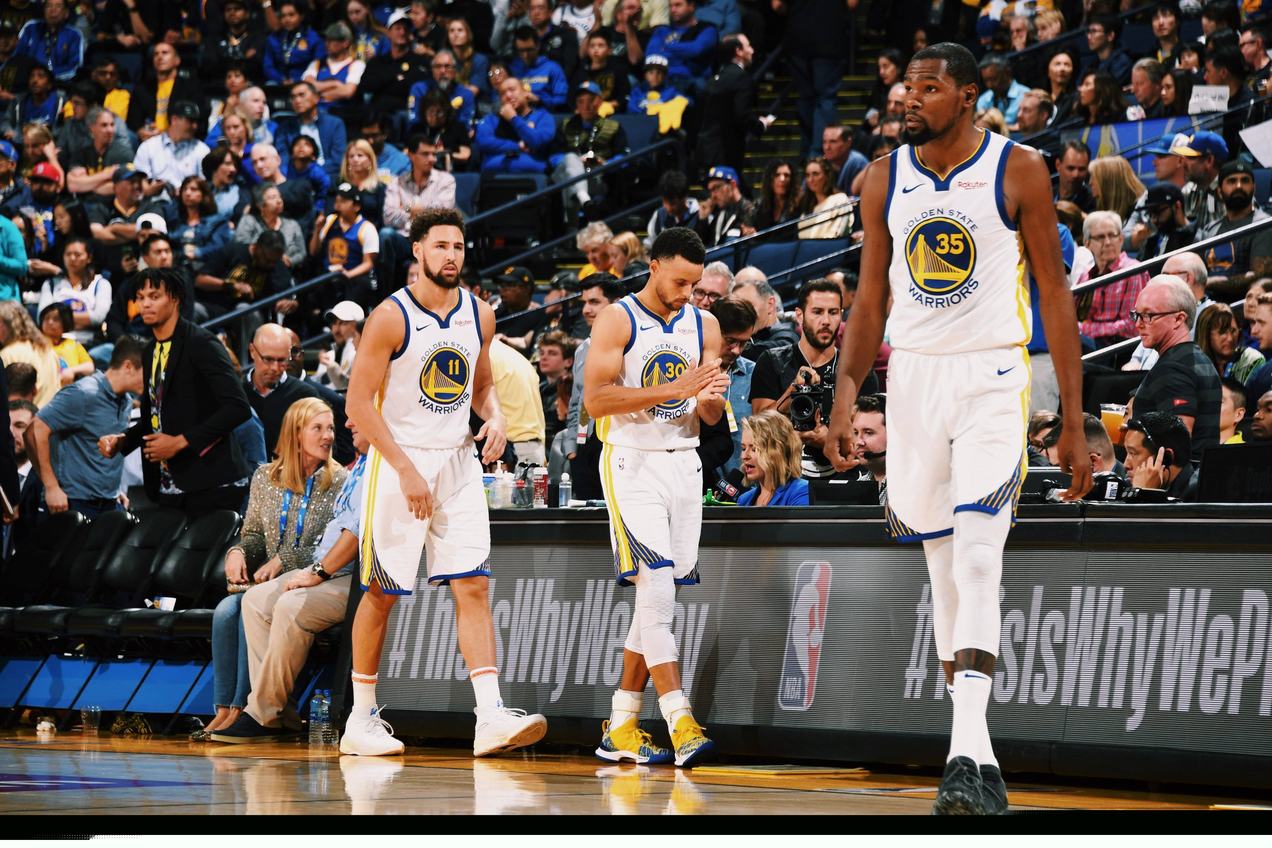 B席：感觉对阵皇马都快像打联赛了，来伯纳乌从来不轻松（B席：和皇马交手都快成常态了，客战伯纳乌一向不轻松）