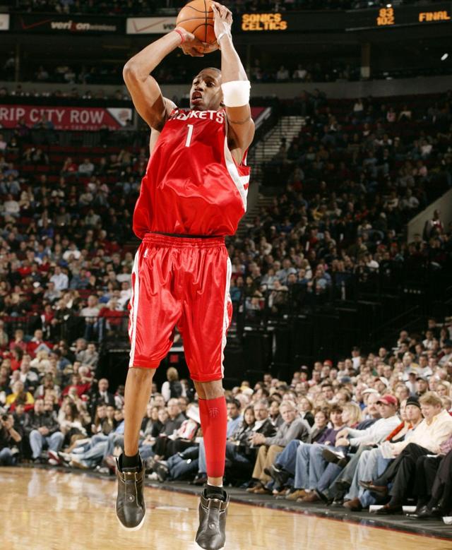 世欧预半场：古特科夫斯基斯破门，塞尔维亚0-1拉脱维亚（世欧预半场战报：古特科夫斯基斯建功，拉脱维亚暂1-0领先塞尔维亚）