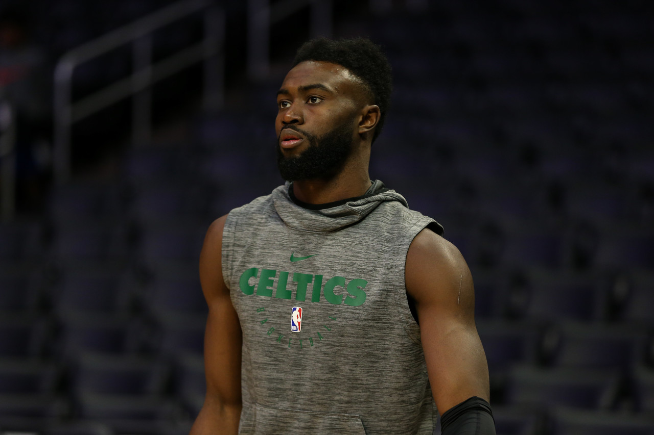 国足热身赛小胜沙特展现新阵容（新阵容亮相，国足热身赛小胜沙特）