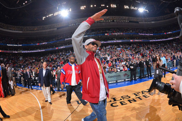 卡萨诺盛赞劳塔罗：他已经4年没去休假了，批评他的人真无知（卡萨诺力挺劳塔罗：四年未休假，批评者实在无知）