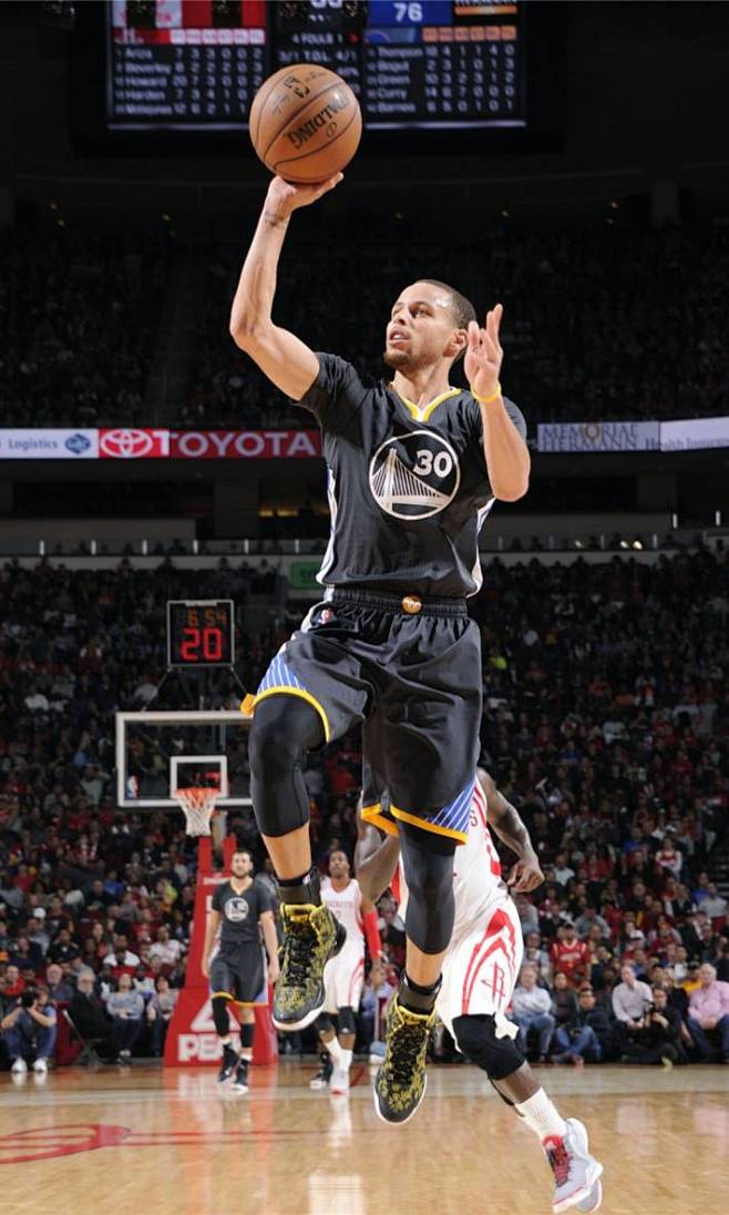 非洲杯+停赛连遭打击，曼联下轮多人缺阵维拉（非洲杯与停赛双重打击，曼联下轮对阵维拉多人缺席）