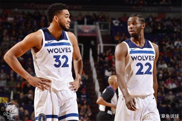 玉昆球迷在机场深情送别安德森，安德森的回应藏着太多不舍（玉昆球迷机场深情送行，安德森回应尽显不舍）