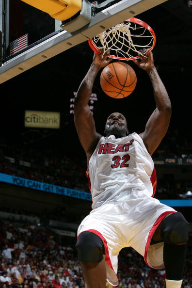 泰国武里南联队外援成本低，中超球队需节流实现收支平衡。（泰国武里南联外援成本低，中超球队应压缩开支以实现收支平衡）