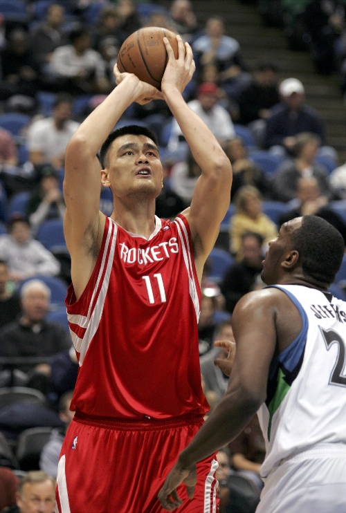 基米希打入生涯首粒欧冠乌龙，拜仁上次欧冠乌龙由阿拉巴打入（基米希职业生涯欧冠首乌龙，拜仁上次欧冠乌龙由阿拉巴打进）