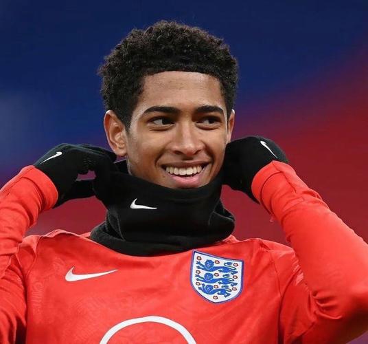 持续压制，欧冠开赛至今英超队对西甲队6胜1负占据优势（英超持续压制西甲：欧冠至今交锋6胜1负占优）