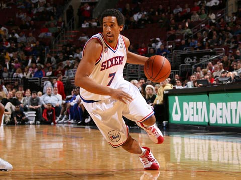 Pejcinovic帽子戏法难救主，沃尔夫斯堡客场击败狼堡（Pejcinovic戴帽难救主，沃尔夫斯堡客场力克狼堡）