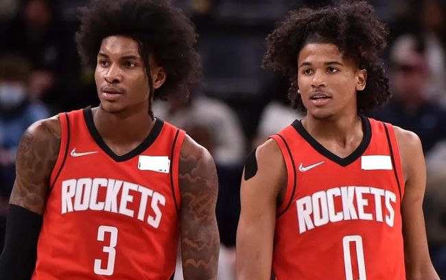 TyC：大马丁未来去向仍存变数，已收到包括沙特在内的3份报价（TyC：大马丁去留未定，已收三份报价，沙特球队在列）