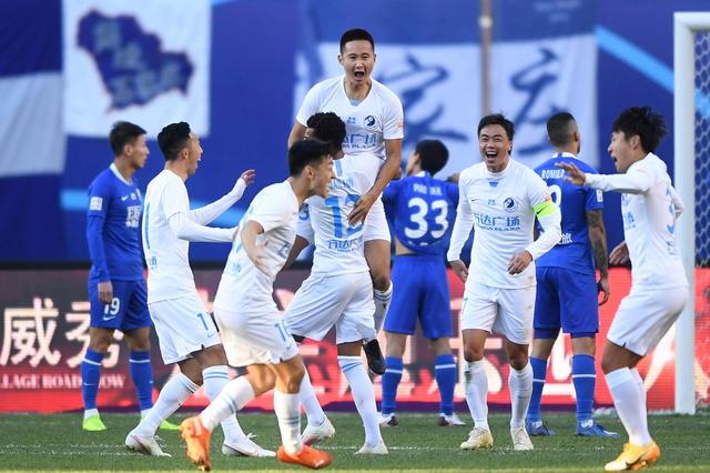 1v1 必学的五个进攻动作（1v1进攻必修五招）