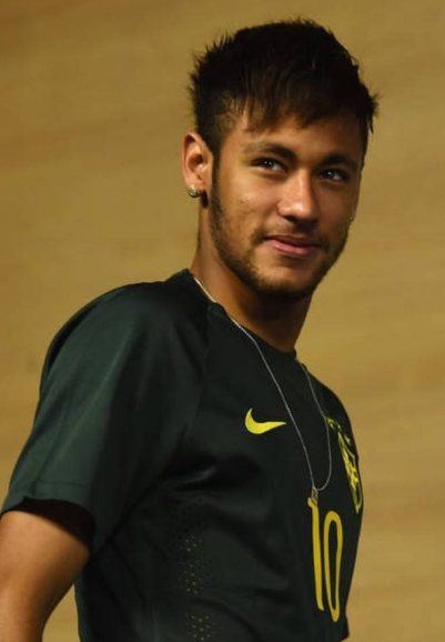 米体：劳塔罗近6个月奔波10.4万公里参加比赛，能绕地球三圈（米体：劳塔罗近半年参赛旅程达10.4万公里，相当于绕地球三圈）