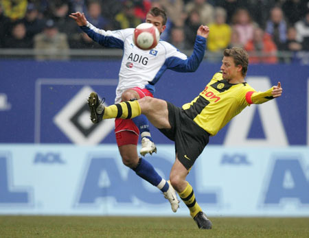 博主：塞尔吉尼奥踢完亚冠将返回巴西，达万已经回巴西治疗（据博主：塞尔吉尼奥亚冠结束后将回巴西，达万已返巴接受治疗）