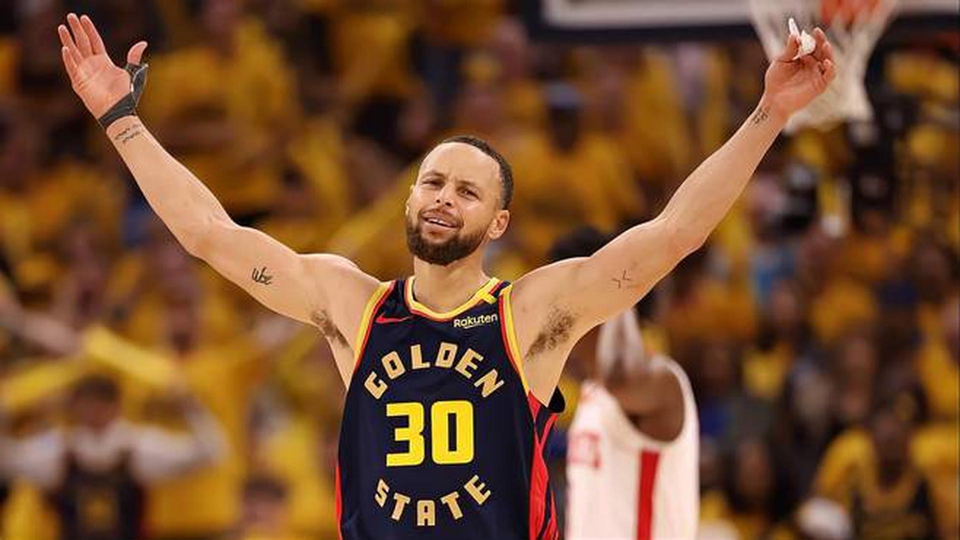 2025赛季中超最佳阵容：法比奥、瓦科领衔，蒋圣龙、朱辰杰入选（中超2025赛季最佳阵容出炉：法比奥、瓦科领衔，蒋圣龙、朱辰杰上榜）