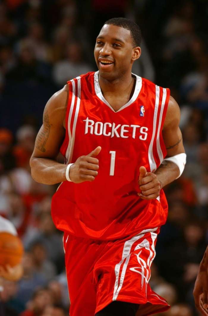 巴黎人报：萨福诺夫四场仅失三球，大巴黎一门之争已经白热化（巴黎人报：萨福诺夫四战仅丢3球，巴黎门将一号位竞争进入白热期）