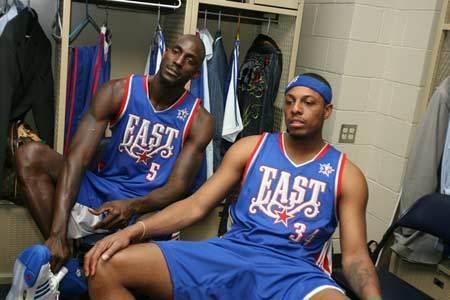 梅西：瓜帅是史上最佳教练；世界杯阿根廷会全力以赴尝试卫冕（梅西称瓜迪奥拉为历史最佳主帅，阿根廷将为世界杯卫冕全力以赴）