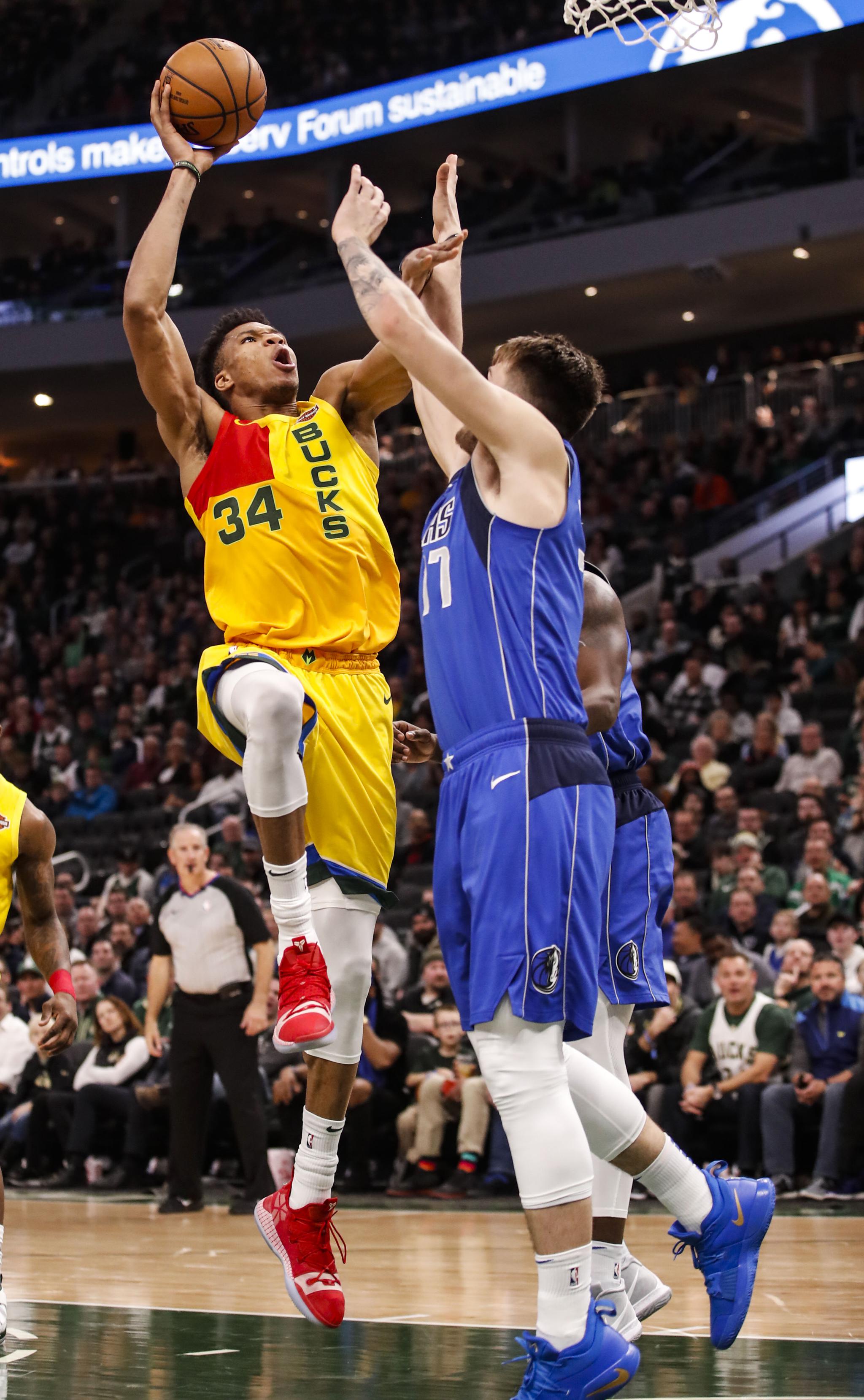 卡萨诺：长远看只有国米和那不勒斯争冠，而米兰会掉链子的（卡萨诺：长远看，冠军之争只在国米与那不勒斯之间，米兰会掉链子）