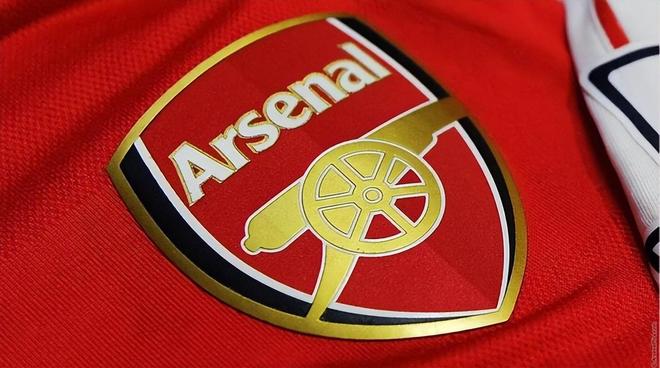 本赛季下半程的国安在成绩层面给了球迷们深刻的落差（国安本赛季后半程的战绩让球迷产生强烈落差感）