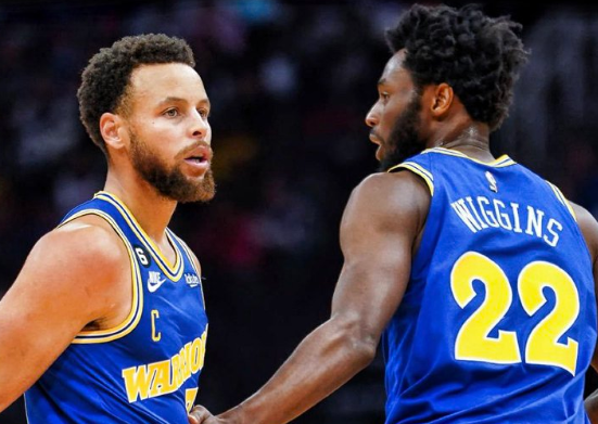 拜仁连续18场联赛每场都至少进两球，距德甲纪录只差两场（拜仁已18轮联赛场场至少两球，距离德甲纪录仅差两场）