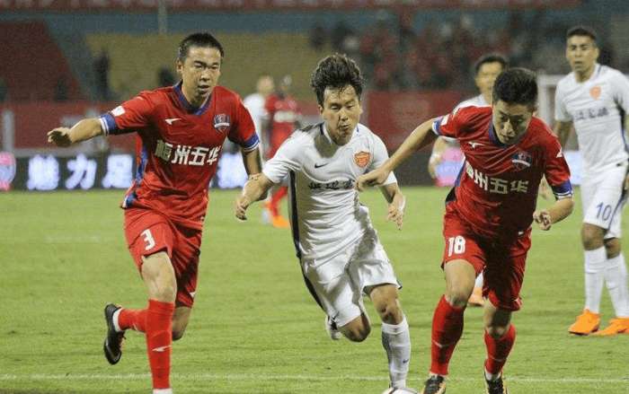 FC26美丽足球：维蒂尼亚、德容领衔，金外脚背夸雷斯马在列（FC26华丽球风：德容携维蒂尼亚领衔，金外脚背夸雷斯马上榜）